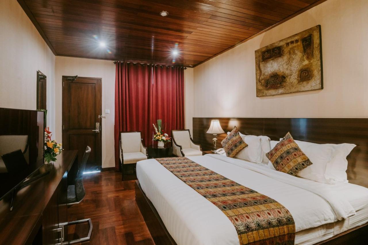 Arthur Suites By Mahavilas Kuta Lombok Kültér fotó